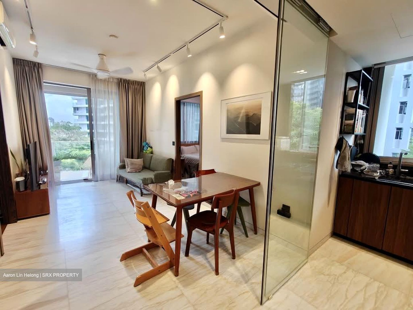 Coastline Residences (D15), Apartment #574054871